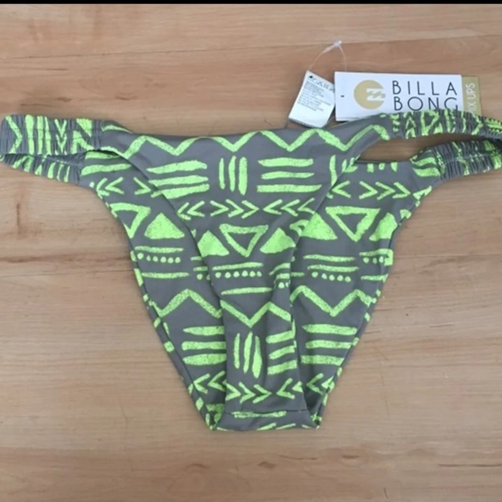 ☀️NWT BILLABONG BIKINI BOTTOM